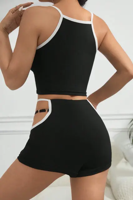 Kadın Siyah Beyaz Şortlu Cut-Out Detaylı Gecelik Takımı H110470 — görsel 3