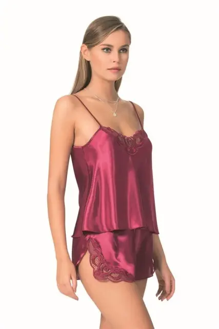 Şık Tasarım Yumuşak Dokulu Dantel İşlemeli Bordo Saten Babydoll Şort Takımı — görsel 1